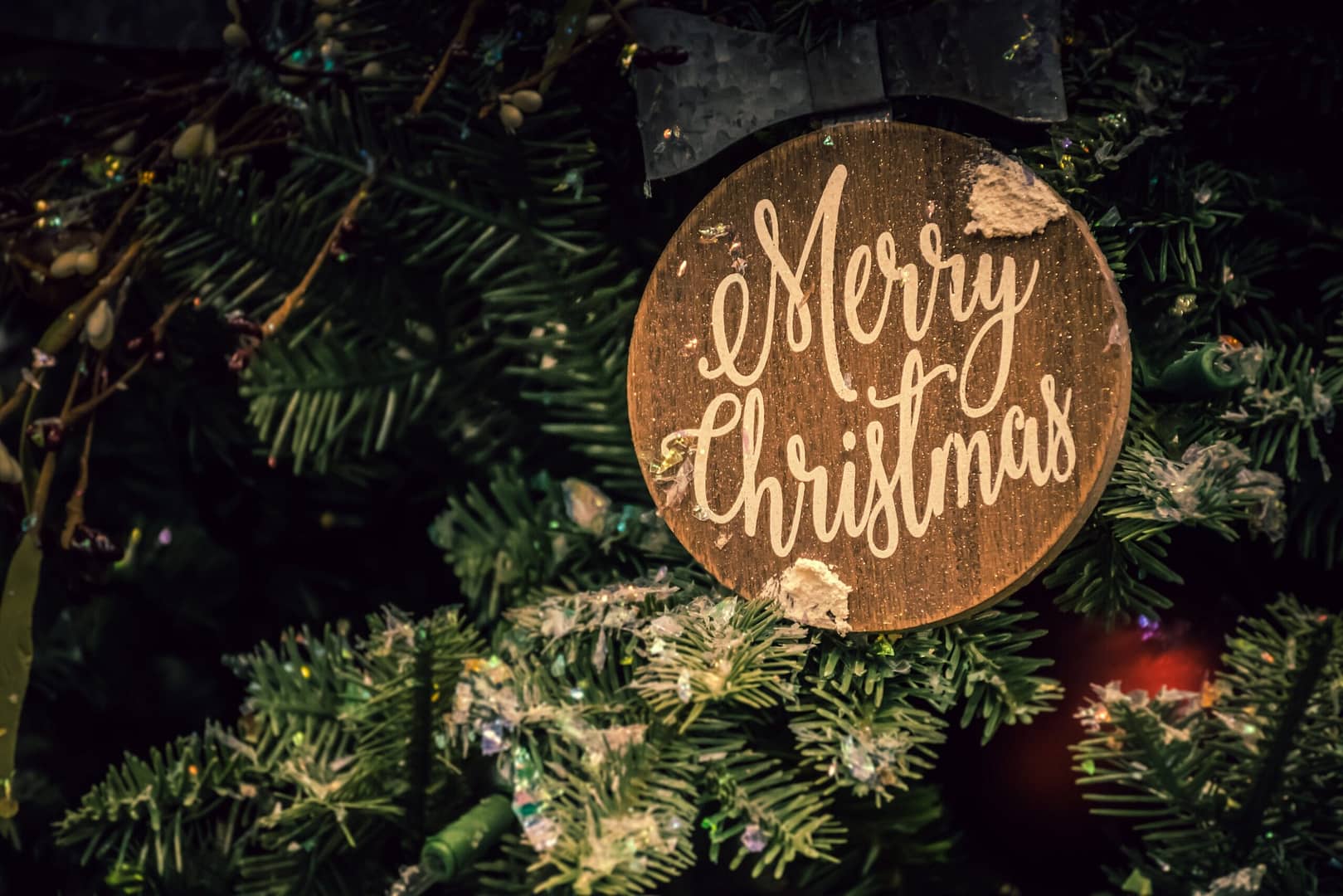 Make Your Home Stand Out: Unique Christmas Decorations to Wow Your Guests