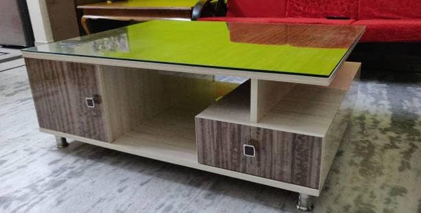Convertible Tables for Multifunctional Spaces